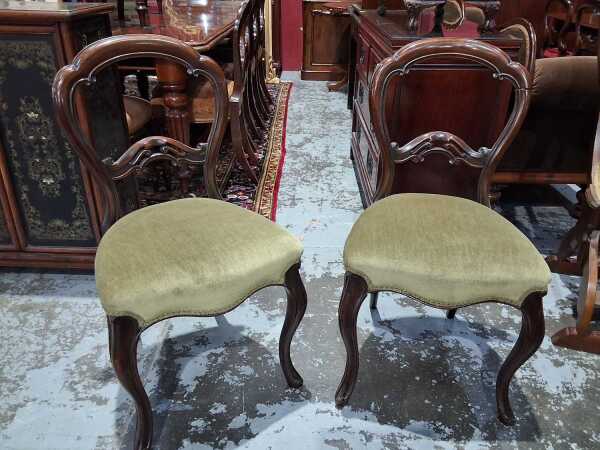 PAIR OF SIDE CHAIRS