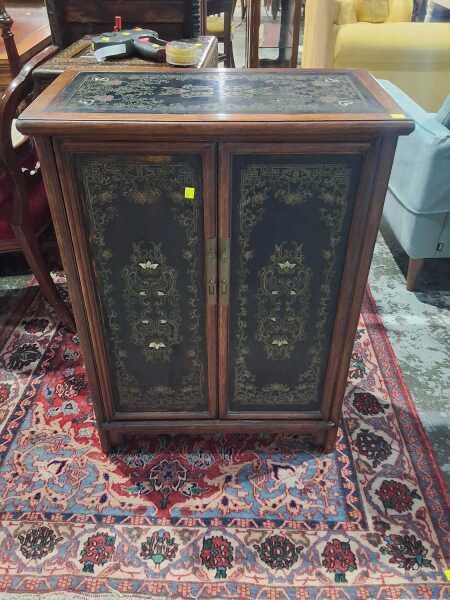 KOREAN DRESSER
