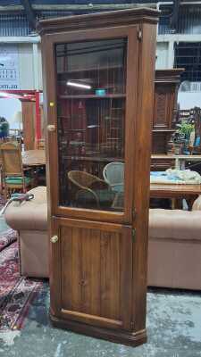 CORNER CABINET