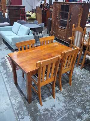 DINING SUITE
