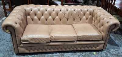 CHESTERFIELD LOUNGE