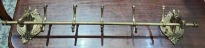 HOOK RAIL