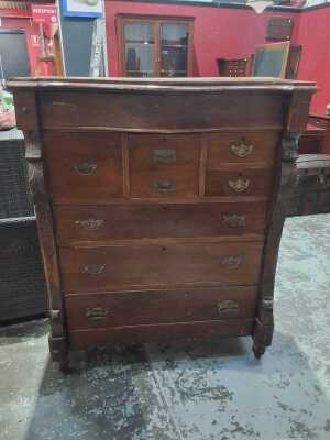 CHEST OF DRAWERS