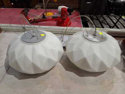 PENDANT LIGHTS
