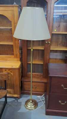 STANDARD LAMP