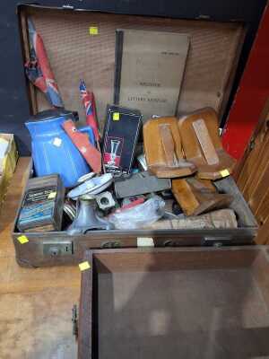 MYSTERY SUITCASE