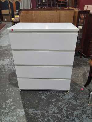 CHEST OF DRAWERS