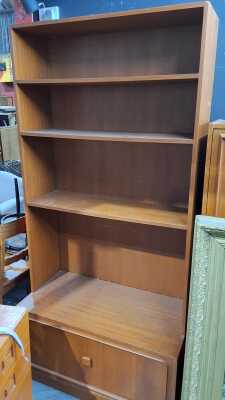 WALL UNIT