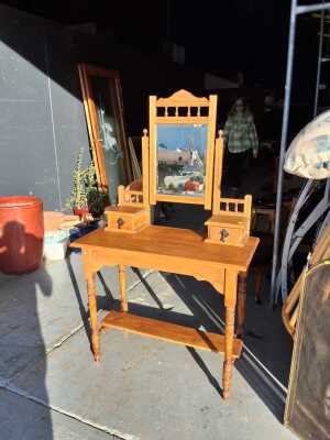 DRESSING TABLE