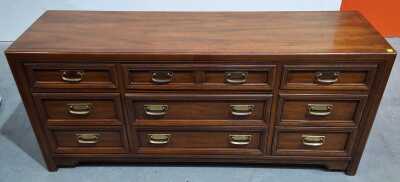 CHEST OF DRAWERS