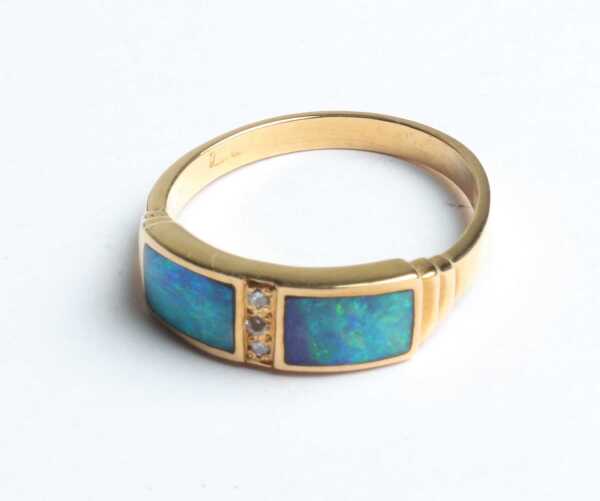 GOLD RING