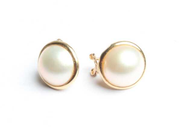 GOLD & PEARL EARRINGS