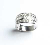 GOLD & DIAMOND RING
