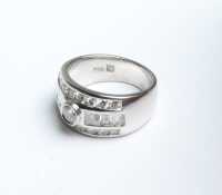 GOLD & DIAMOND RING - 3