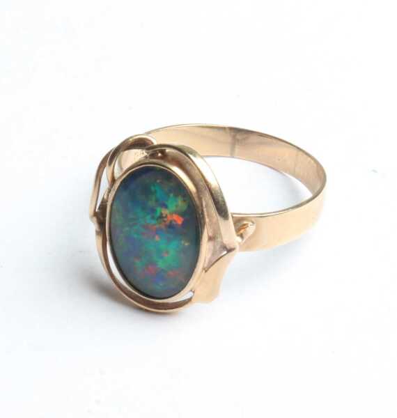 GOLD & OPAL RING