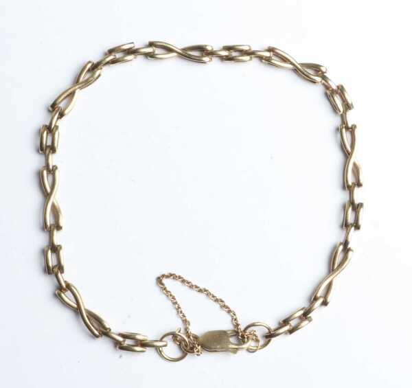 GOLD BRACELET