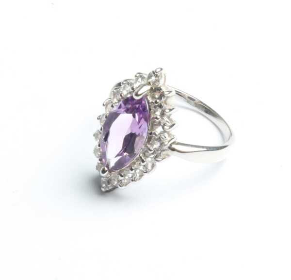 SILVER RING