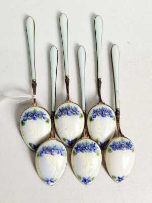 TEA SPOONS