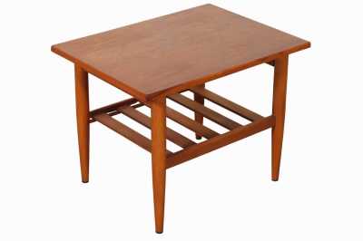 PETITE SIDE TABLE
