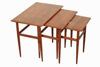 NEST OF TABLES