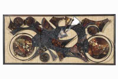 WALL DECOR