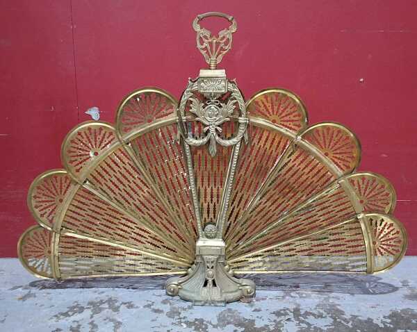 FIRE SCREEN