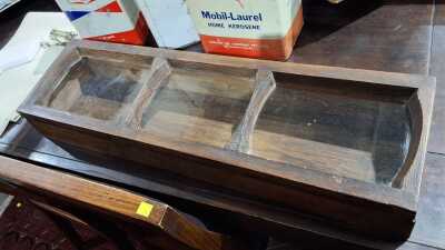 DISPLAY CASE