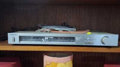 STEREO TUNER