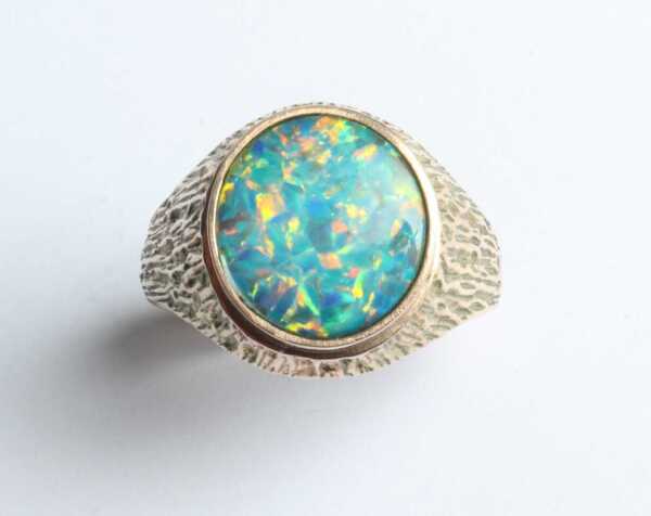 GOLD RING