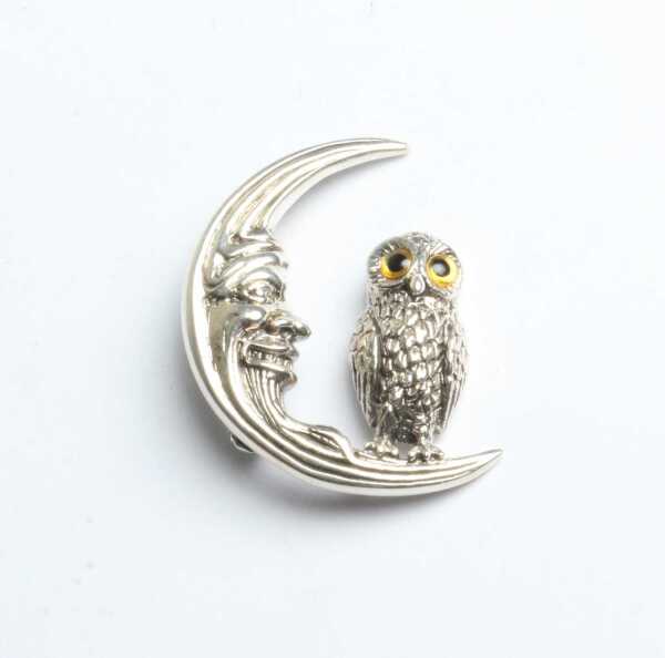 SILVER BROOCH