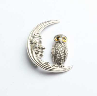 SILVER BROOCH