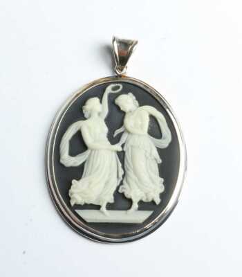 CAMEO PENDANT