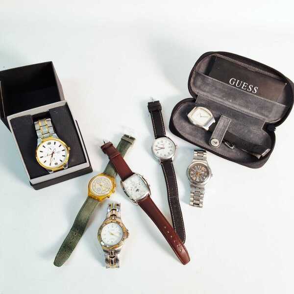 WRISTWATCHES