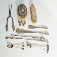 VANITY ITEMS