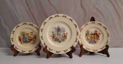 BUNNYKINS PLATES