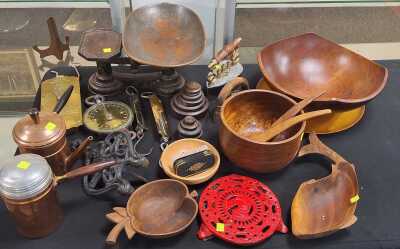KITCHEN ITEMS