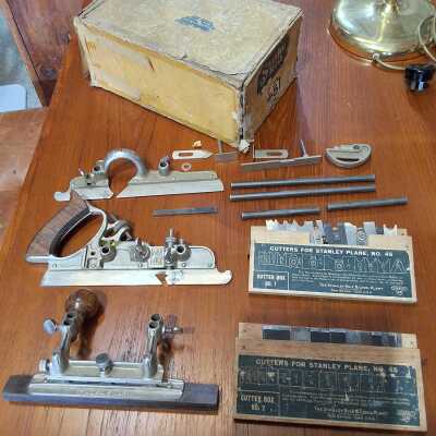 COMBINATION PLANE