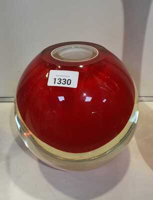 STUDIO GLASS