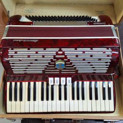 PIANO ACCORDION