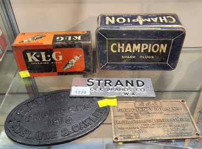 MACHINE PLAQUES