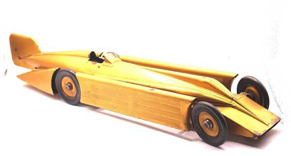KINGSBURY "GOLDEN ARROW" TIN PLATE CAR