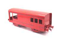 TRAIN CARRIAGES AND CRANE TRUCK - 2