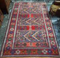 FLOOR RUG