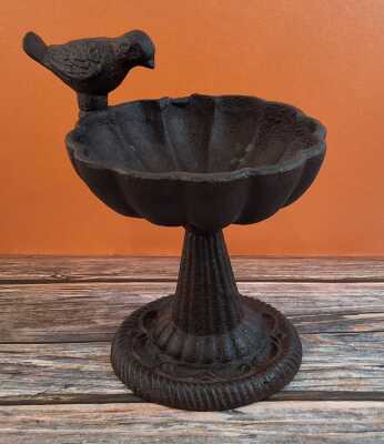 BIRD FEEDER