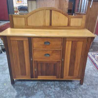 SIDEBOARD