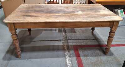 KITCHEN TABLE
