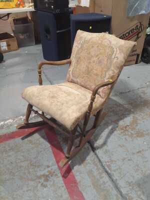 ROCKING CHAIR