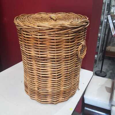 LAUNDRY HAMPER