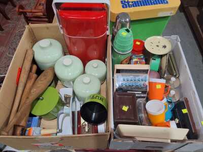 RETRO HOMEWARE