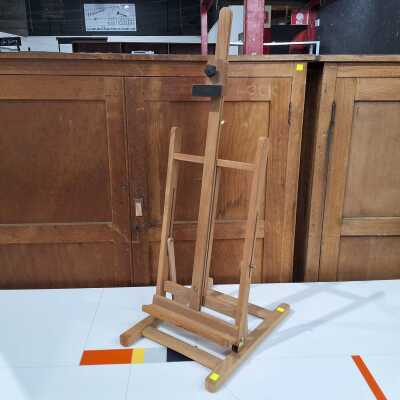EASEL